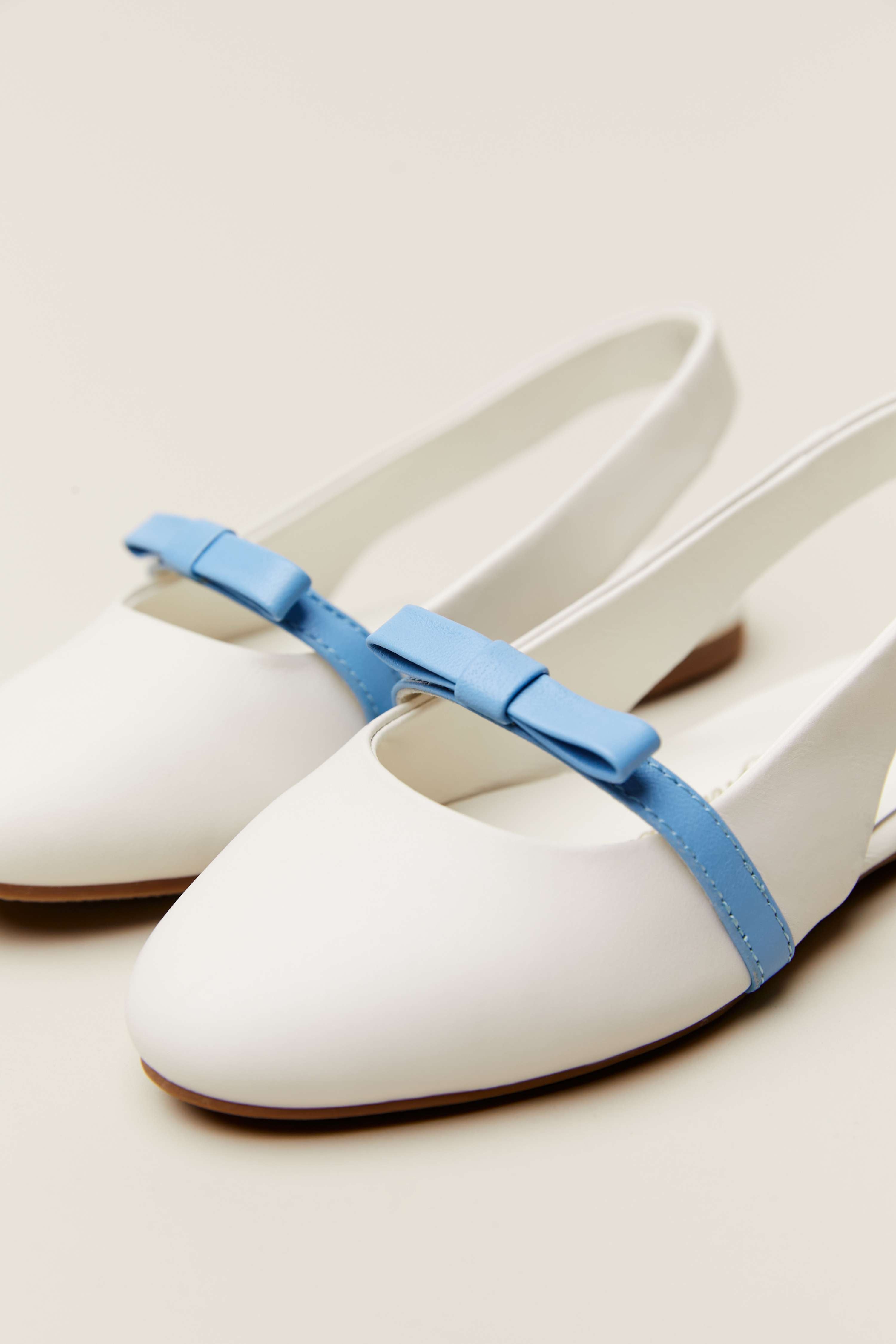 Сандалии Carlota White/Blue