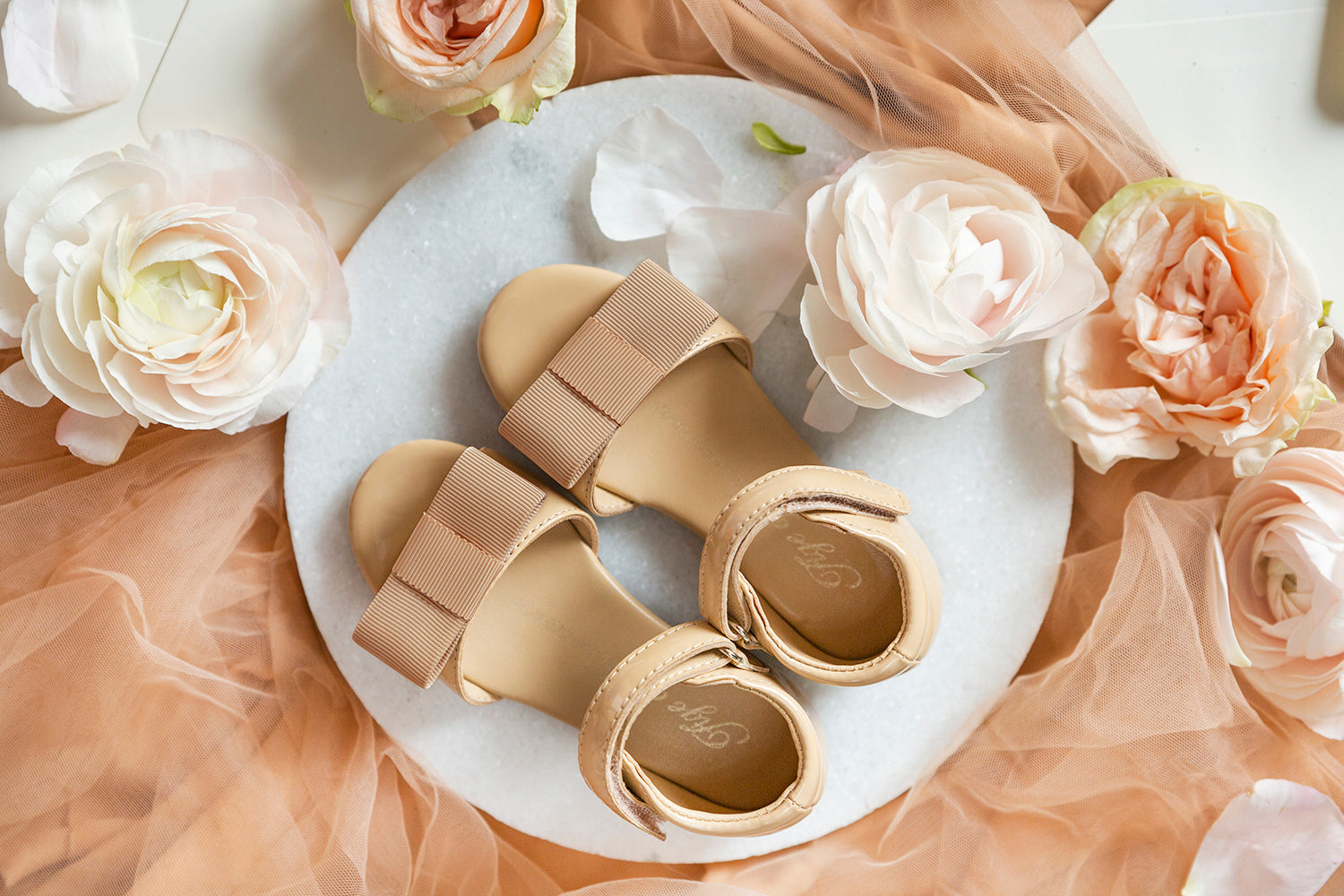 Сандалии Mary Beige